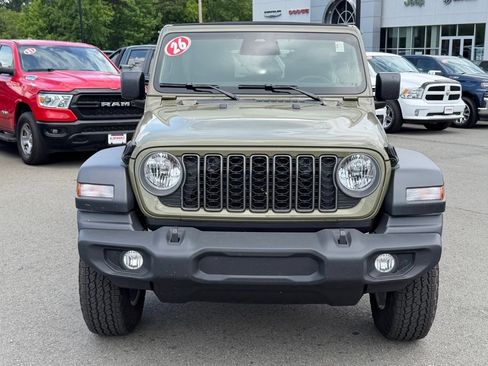 Used 2026 Jeep Wrangler Unlimited Sport AWD/4WD image 10