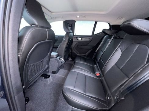 New 2026 Volvo XC40 B5 Core w/ Climate Package image 6