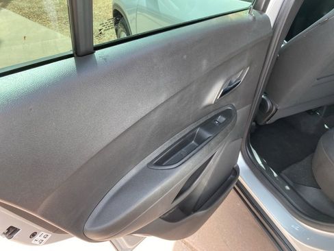 Used 2020 Chevrolet Trax LS image 14