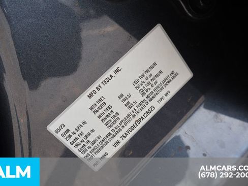 Used 2023 Tesla Model Y AWD image 40