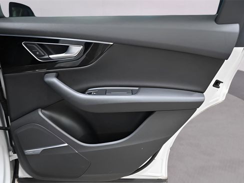 Used 2018 Audi Q7 3.0T Premium Plus w/ Premium Plus Package image 20