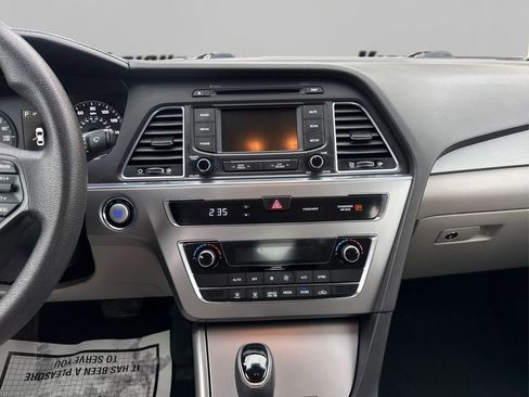 Used 2016 Hyundai Sonata SE image 19