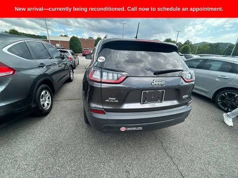 Used 2019 Jeep Cherokee Latitude Plus w/ Comfort/Convenience Group AWD/4WD image 8