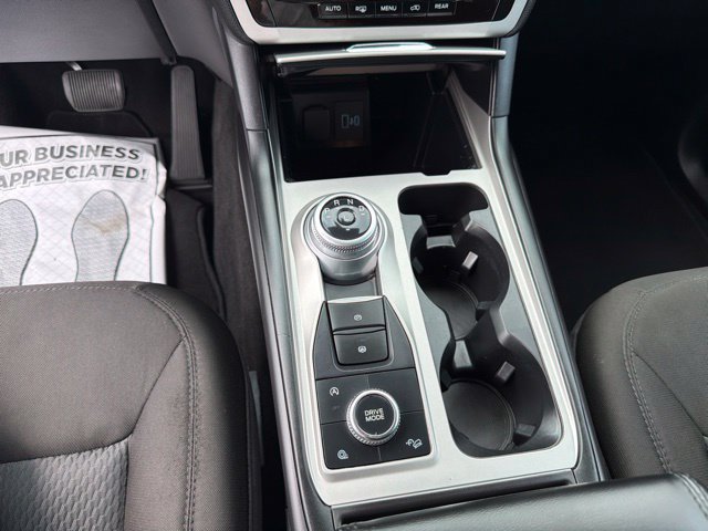 Used 2023 Ford Explorer XLT AWD/4WD image 23