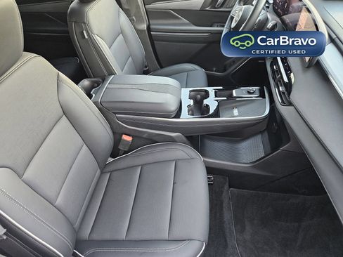 Certified 2026 Buick Enclave Preferred FWD image 18