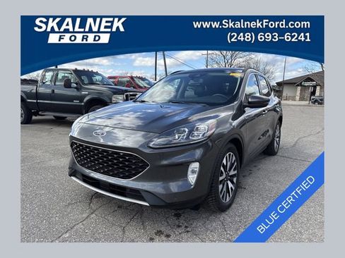 Certified 2020 Ford Escape Titanium AWD/4WD image 1