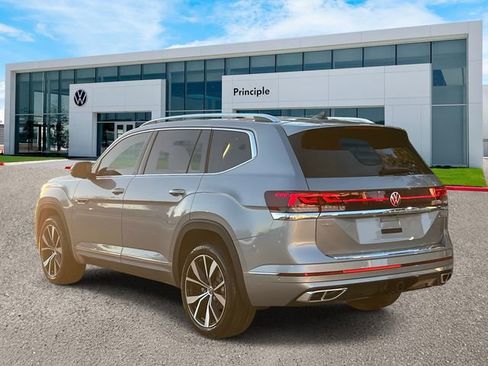 New 2026 Volkswagen Atlas SEL Premium R-Line AWD/4WD image 4