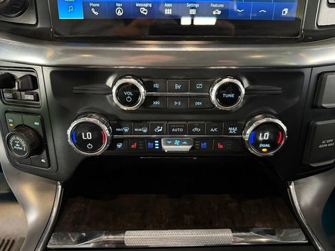Used 2021 Ford F150 Lariat w/ Equipment Group 502A High AWD/4WD image 25