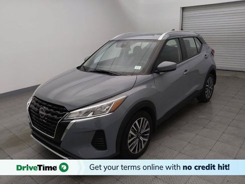 Used 2024 Nissan Kicks SV FWD image 1