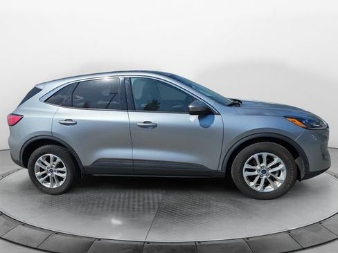 Used 2021 Ford Escape SE FWD image 4