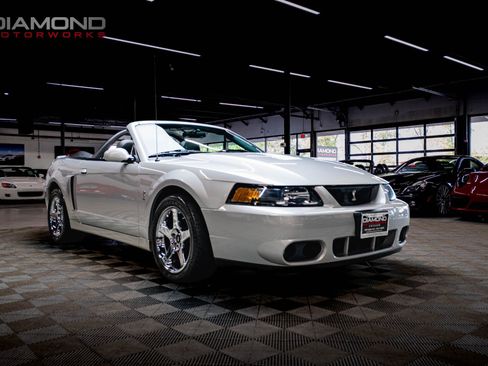 Used 2004 Ford Mustang Cobra RWD image 28
