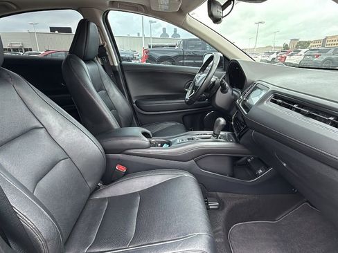 Used 2019 Honda HR-V EX-L image 32