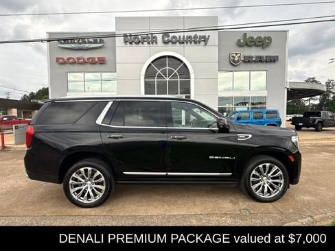 Used 2021 GMC Yukon Denali w/ Denali Premium Package AWD/4WD image 1