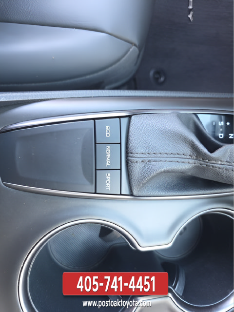 Used 2023 Toyota Camry SE FWD image 18