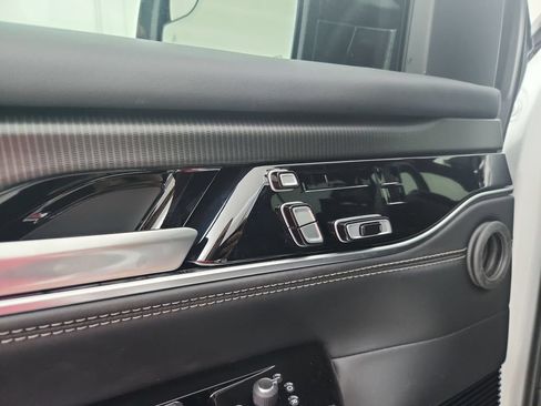 New 2026 Jeep Grand Wagoneer Summit AWD/4WD image 19