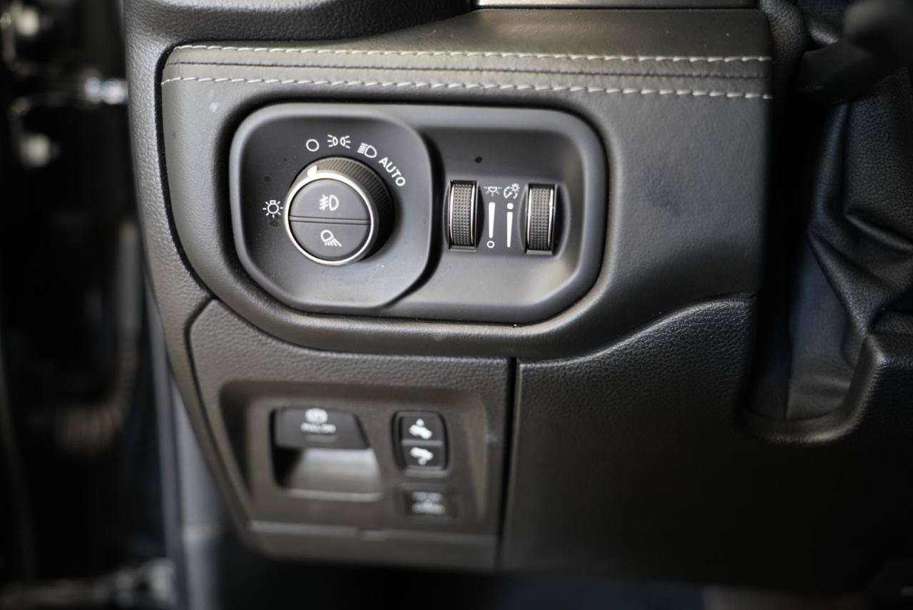 Used 2020 RAM 1500 Limited AWD/4WD image 25
