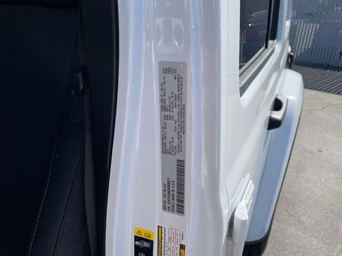 Used 2025 Jeep Wrangler Sahara image 28