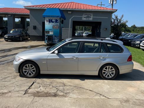 Used 2007 BMW 328xi Wagon image 5