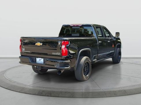 Used 2024 Chevrolet Silverado 2500 High Country AWD/4WD image 7