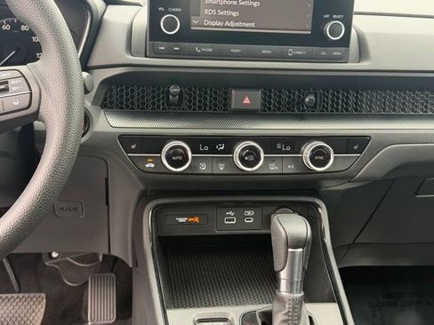 Certified 2024 Honda CR-V EX image 20