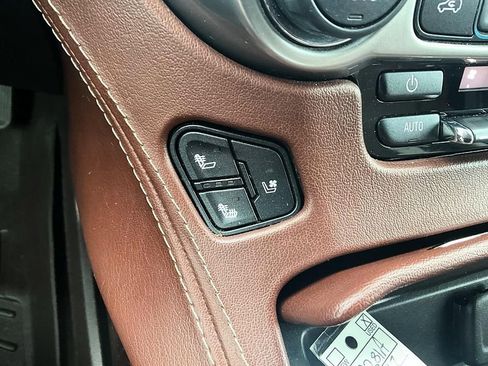 Used 2017 Chevrolet Tahoe Premier AWD/4WD image 23