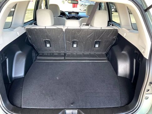 Used 2015 Subaru Forester 2.5i Premium AWD/4WD image 6