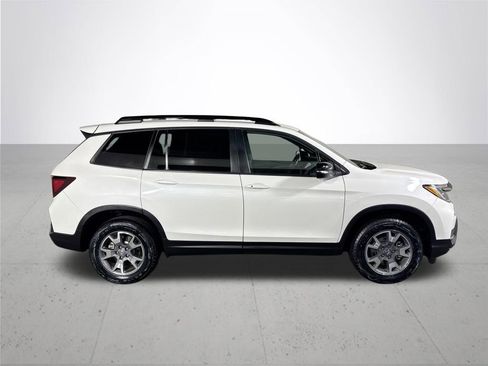 Used 2023 Honda Passport TrailSport image 5