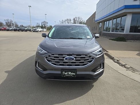 Used 2022 Ford Edge Titanium w/ Class II Trailer Tow Package AWD/4WD image 3