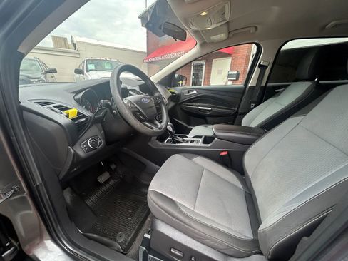 Used 2018 Ford Escape SE w/ SE Sync 3 Package image 11