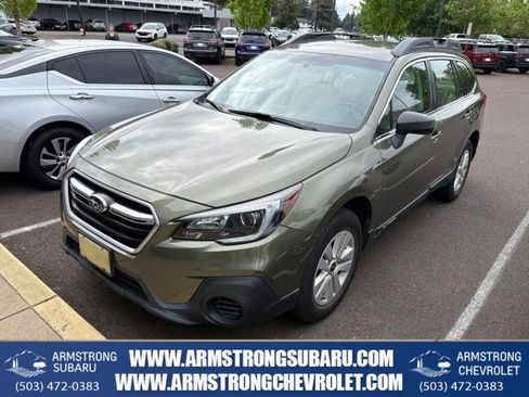 Used 2018 Subaru Outback 2.5i AWD/4WD image 1