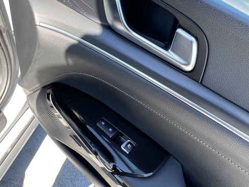 Certified 2025 Kia K5 GT-Line w/ GT-Line Premium Package image 19