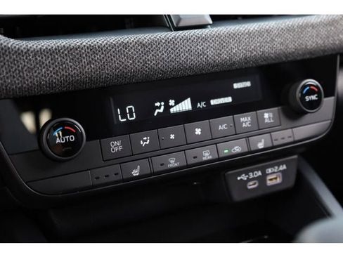 New 2026 Subaru Outback Premium AWD/4WD image 40