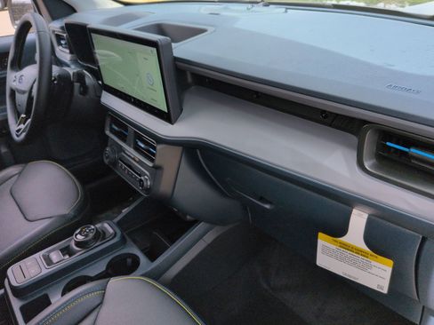 New 2026 Ford Maverick Lobo AWD/4WD image 34
