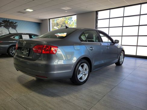 Used 2013 Volkswagen Jetta TDI image 7