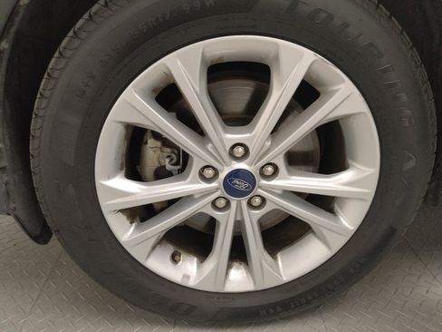 Used 2018 Ford Escape SE image 31