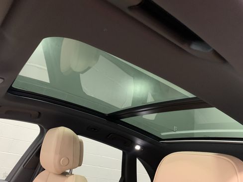 New 2026 Porsche Macan image 25