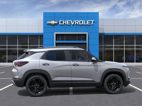 New 2026 Chevrolet TrailBlazer LT w/ Convenience Package FWD image 5