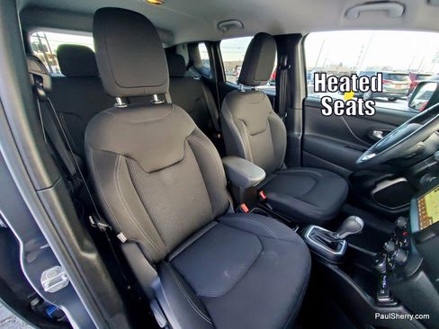 Used 2023 Jeep Renegade Latitude w/ Premium Group image 2