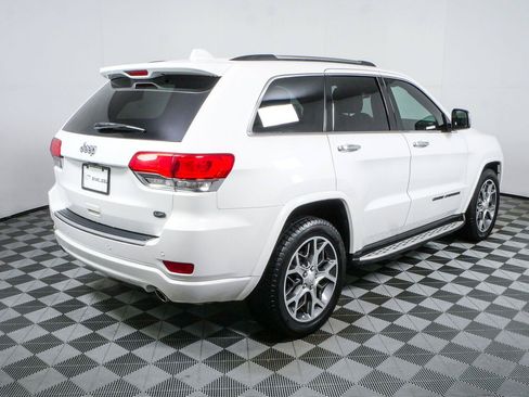 Used 2020 Jeep Grand Cherokee Overland RWD image 2
