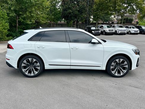Used 2025 Audi Q8 Premium w/ Black Optic Package AWD/4WD image 4