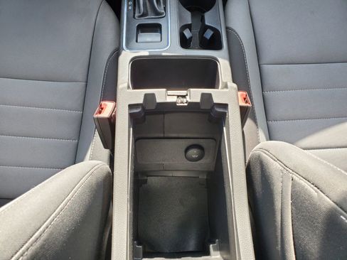 Used 2017 Ford Escape S image 18