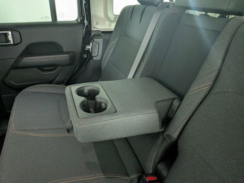 Certified 2025 Jeep Wrangler Unlimited Sahara image 32