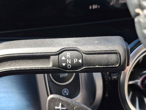 Used 2022 Mercedes-Benz GLB 250 4MATIC image 10