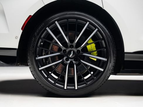 Used 2023 Aston Martin DBX 707 AWD/4WD image 38