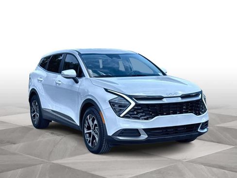Certified 2025 Kia Sportage EX FWD image 2