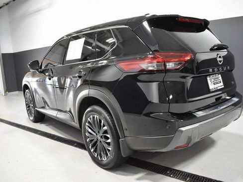 Certified 2025 Nissan Rogue SL w/ Tech Package image 3