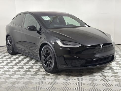 Used 2023 Tesla Model X image 7
