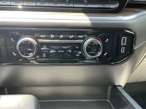 Used 2023 Chevrolet Silverado 1500 LT Trail Boss w/ Convenience Package II AWD/4WD image 23