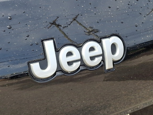 Used 2026 Jeep Grand Cherokee L Laredo AWD/4WD image 27