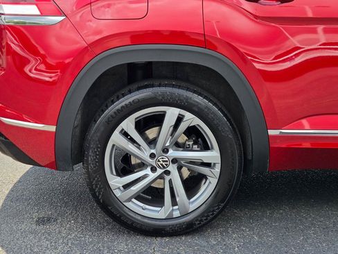 Certified 2024 Volkswagen Atlas Cross Sport SEL R-Line AWD/4WD image 16